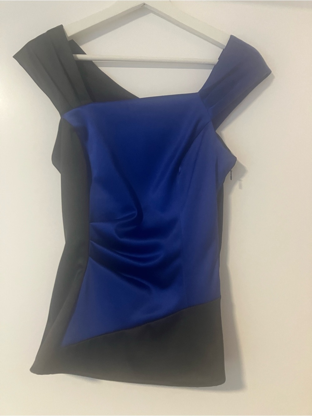 Le Chateau Colour-Block Top
